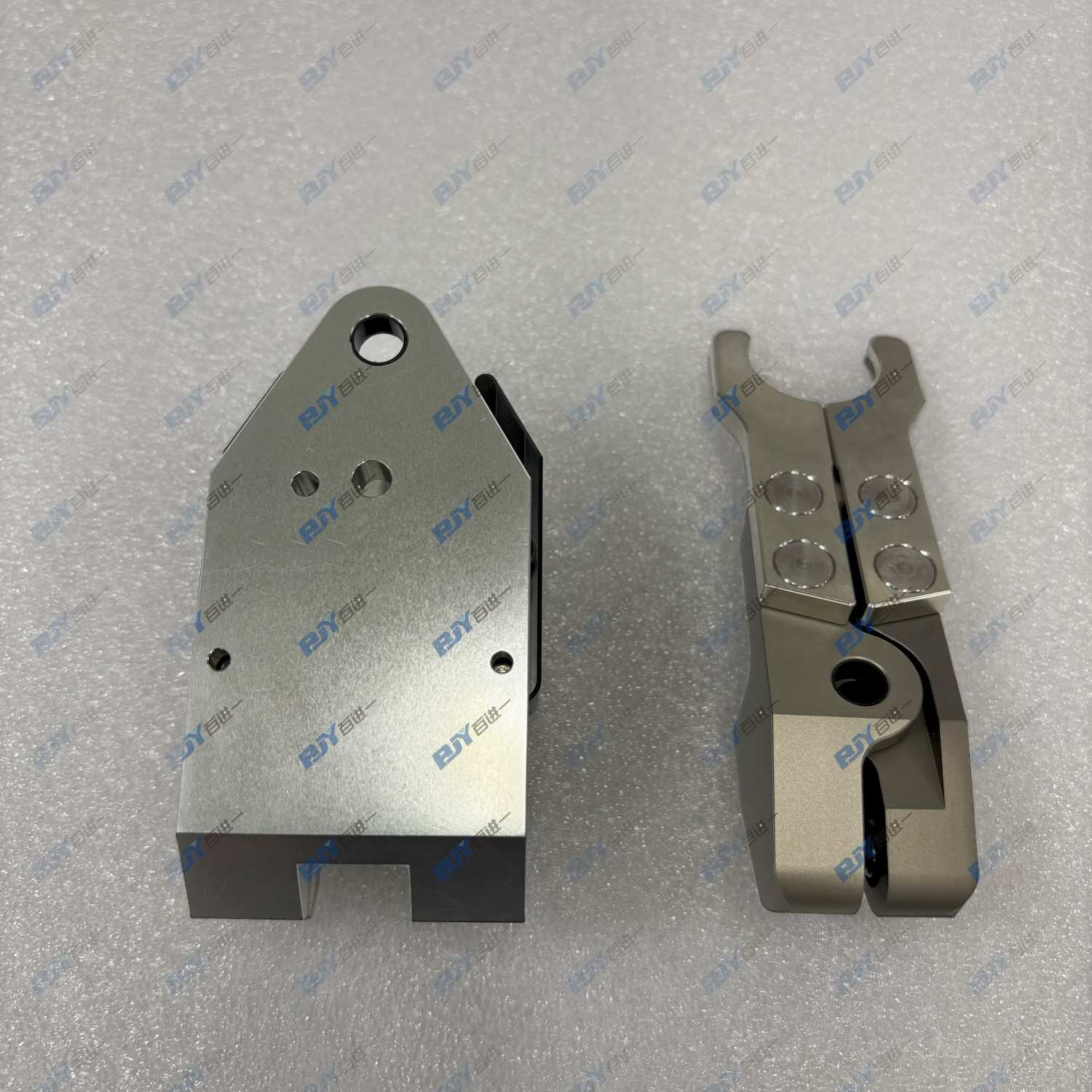 Rinser gripper