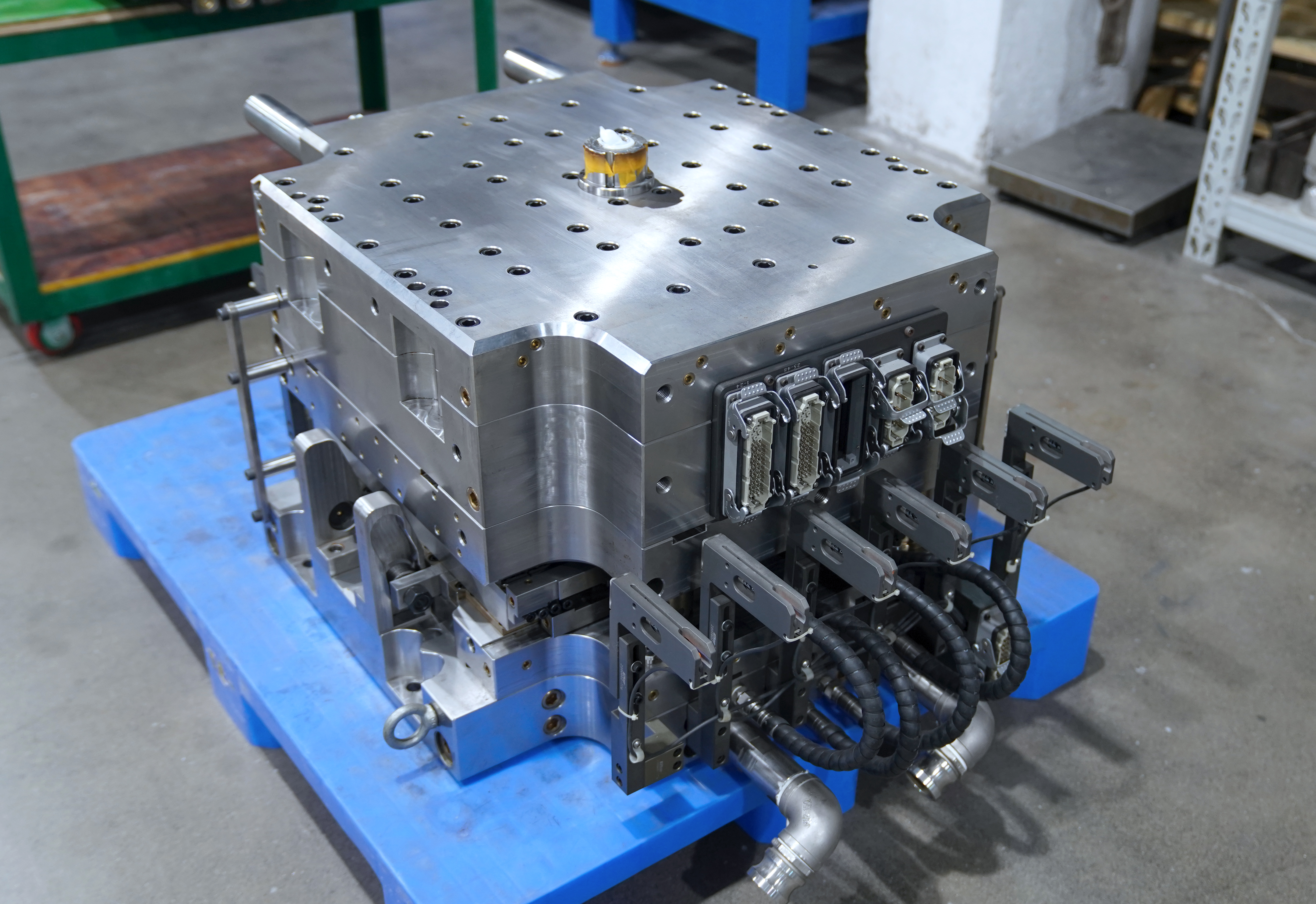 48-Cavity PET Preform Mold